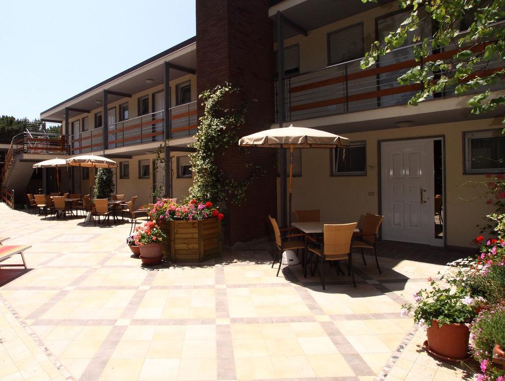 Aparthotel Casa Di Caccia 2*
